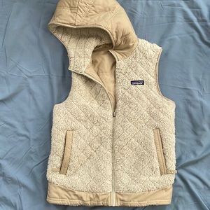 Patagonia Reversible Los Gatos Hooded Fleece Vest Tan/Ivory